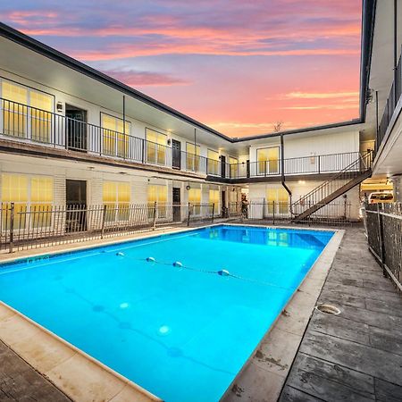 Comfortable 2Br Apt In Vibrant Houston Heights Ngoại thất bức ảnh
