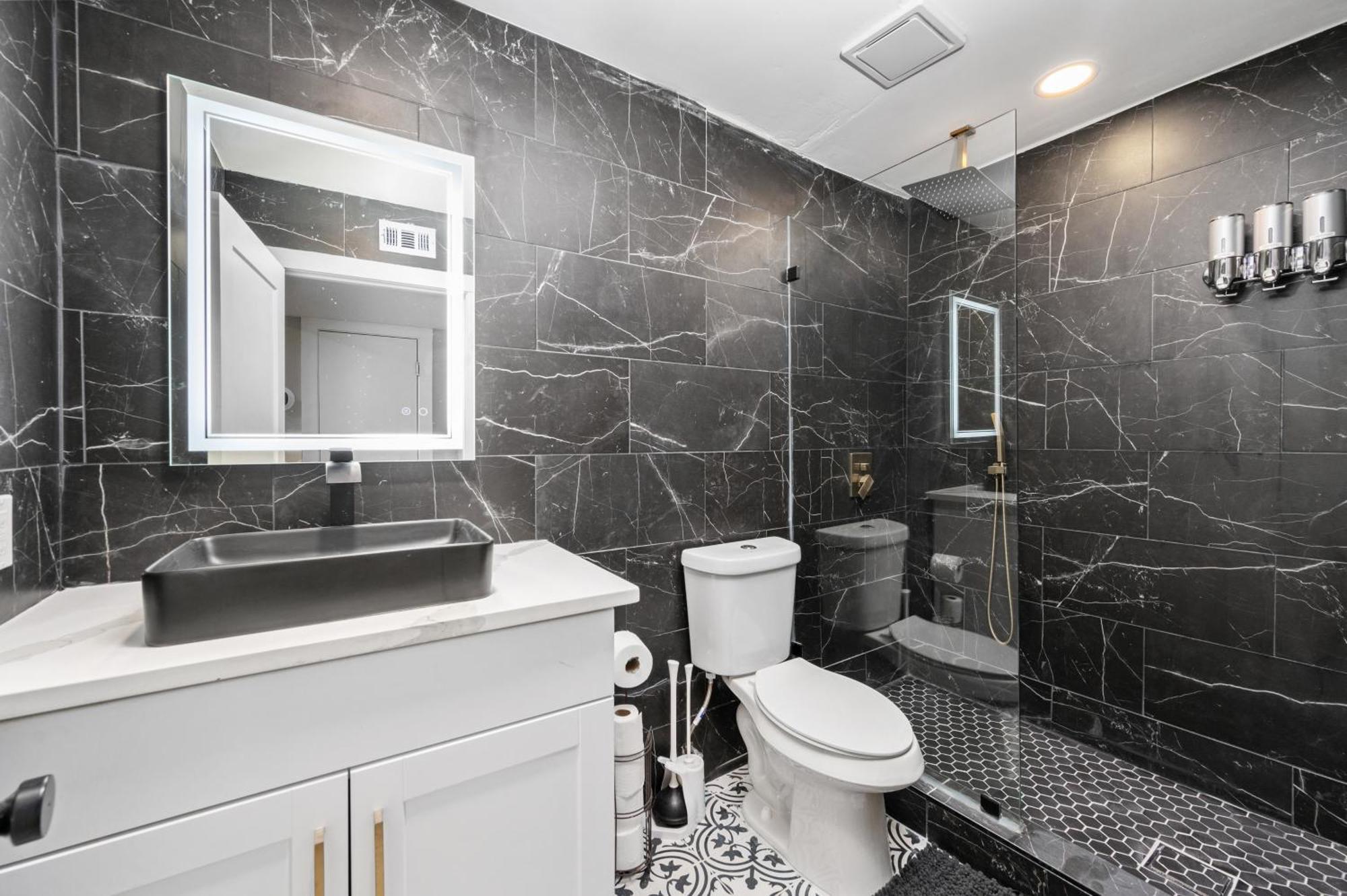 Comfortable 2Br Apt In Vibrant Houston Heights Ngoại thất bức ảnh